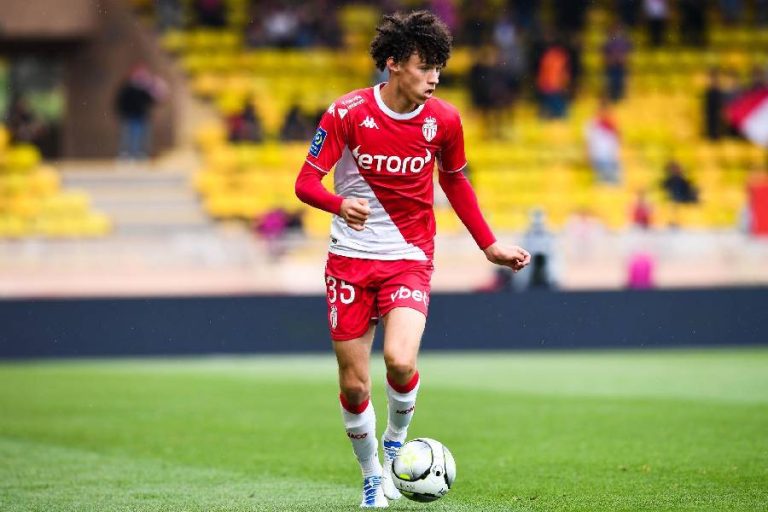 L’AS Monaco refuse de laisser Maghnes Akliouche à Rennes pour 5 M€