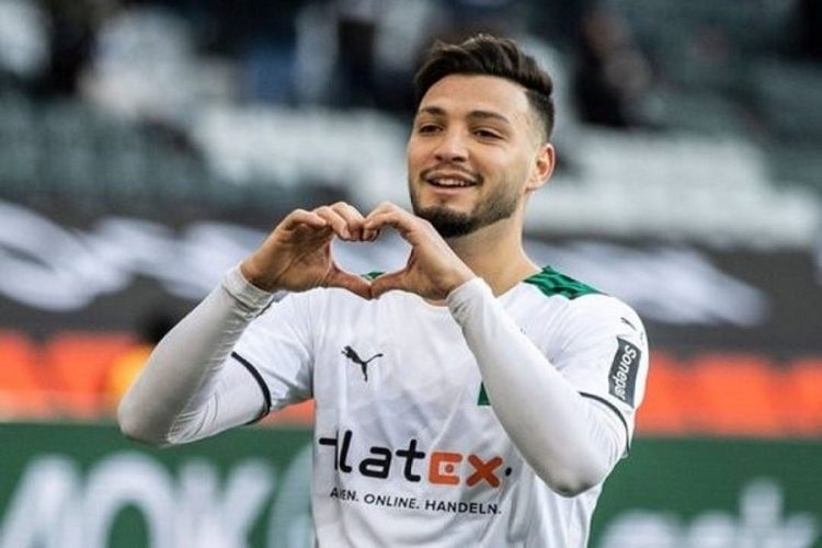 Ramy Bensebaïni