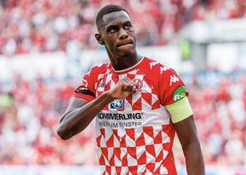 Moussa Niakhaté : Parcours, coûts des transferts, rémunération et plus