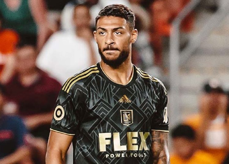 Denis Bouanga