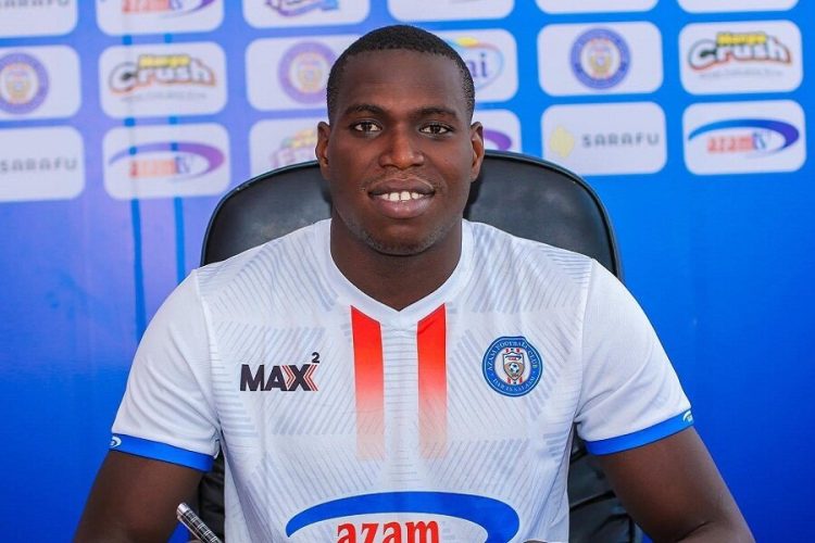 Alassane Diao signe officiellement 2 ans au Azam FC