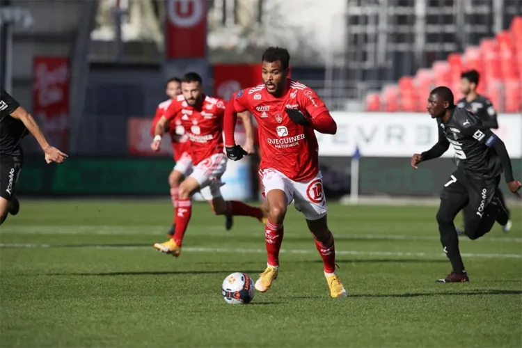 Steve Mounié