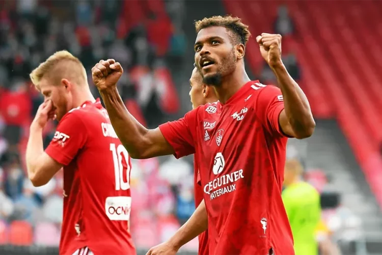 Steve Mounié