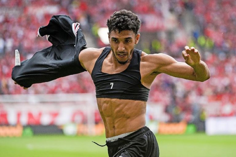 Qui Est Omar Marmoush ? 3 Choses à Savoir Sur Le Buteur De L'Eintracht ...