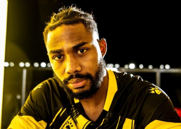 Emmanuel Dennis