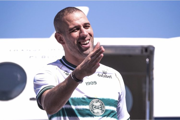 Islam Slimani