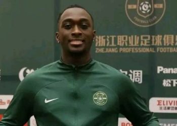 Le Zhejiang FC recrute Deabeas Owusu Sekyere