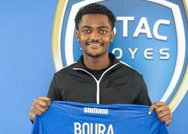 L’ESTAC Troyes prolonge Ismaël Boura