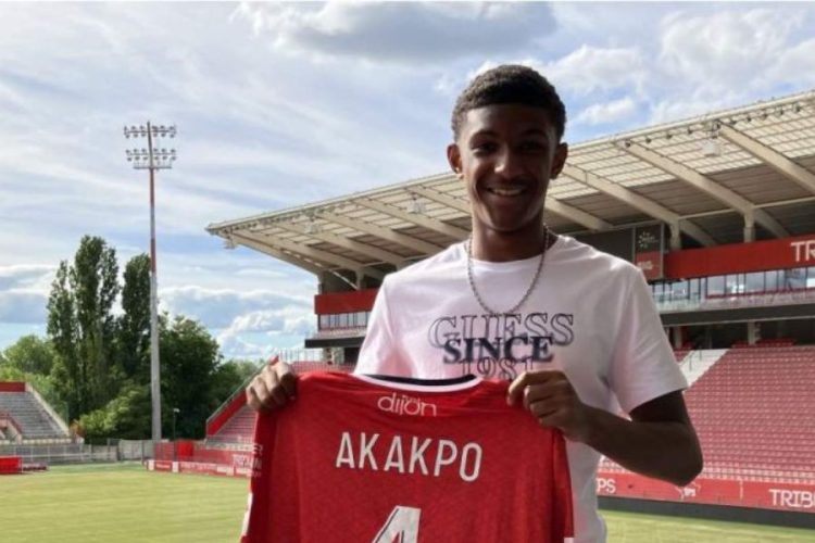 Un premier contact Pro pour Izak Akakpo à Dijon ?