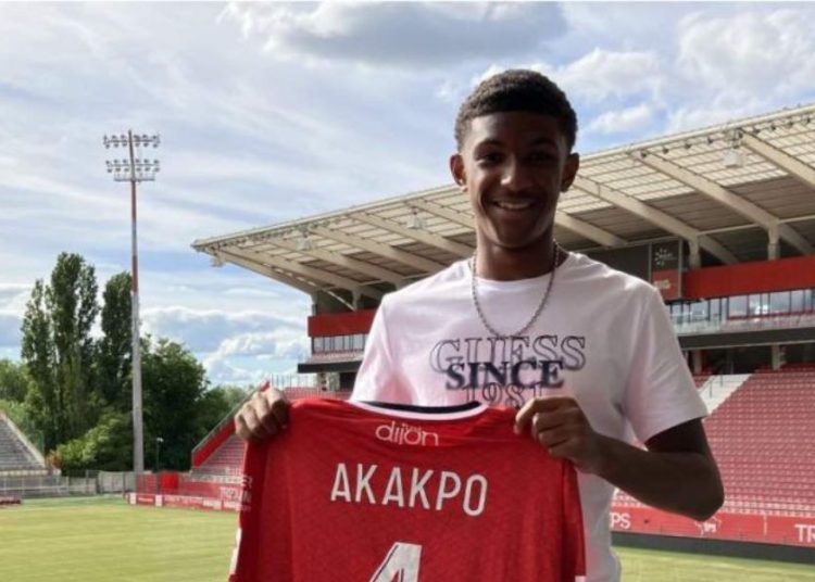 Un premier contact Pro pour Izak Akakpo à Dijon ?