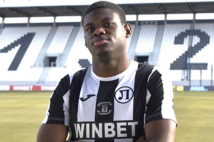 Mitchy Ntelo