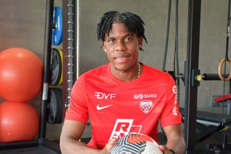 Tottenham Hotspur surveille Cyriaque Irié