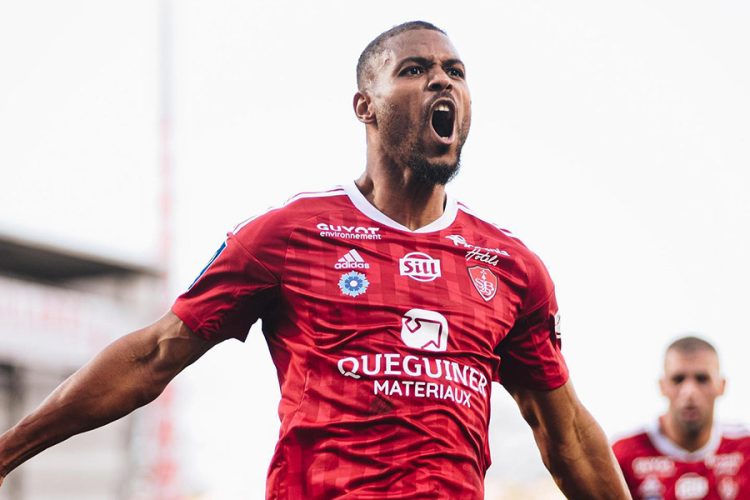 Steve Mounié