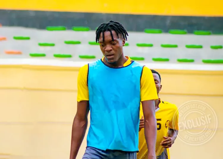 Débora Fernandes Mavambo