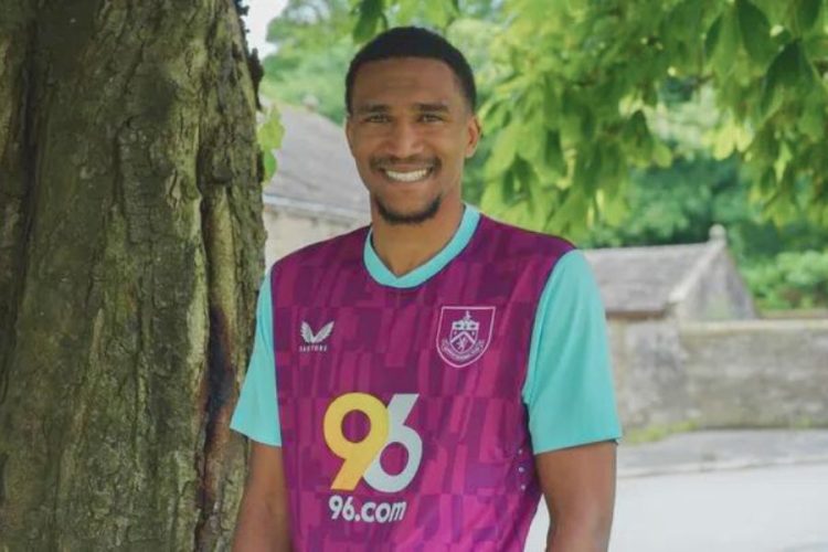 Burnley FC officialise la signature d’Andréas Hountondji