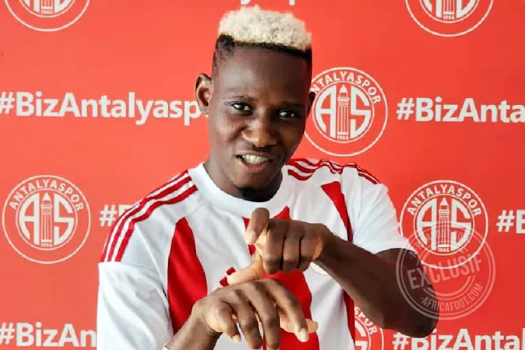 Moussa Djenepo