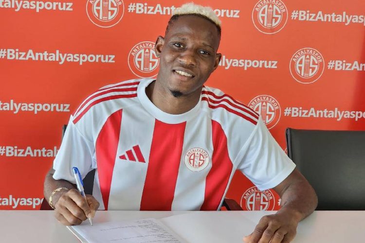Moussa Djenepo