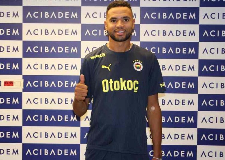 Youssef En-Nesyri quitte le FC Séville pour Fenerbahçe