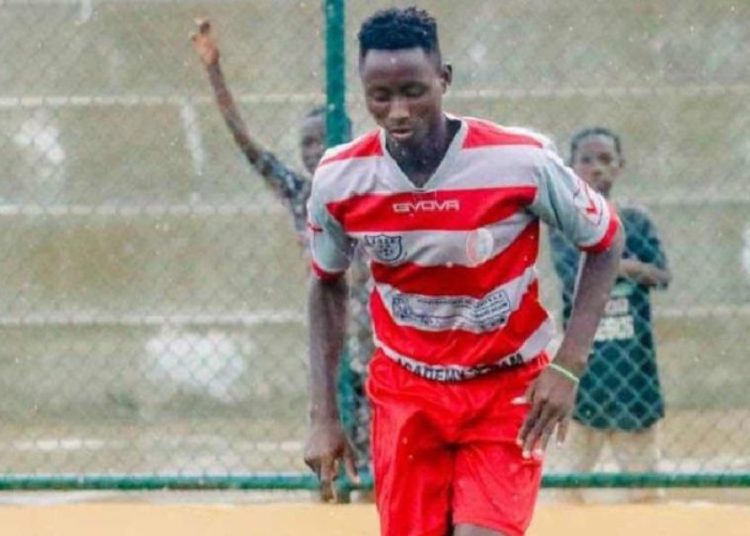 Modeste Kounoudji signe au Ghana