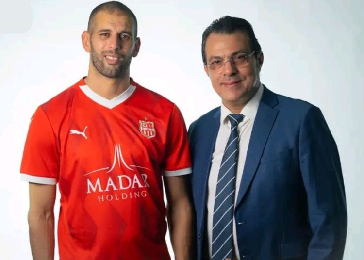 Le CR Belouizdad annonce la signature d’Islam Slimani