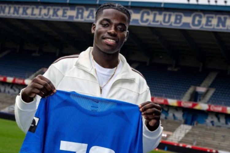 Elie Mbavu signe pro avec le KRC Genk