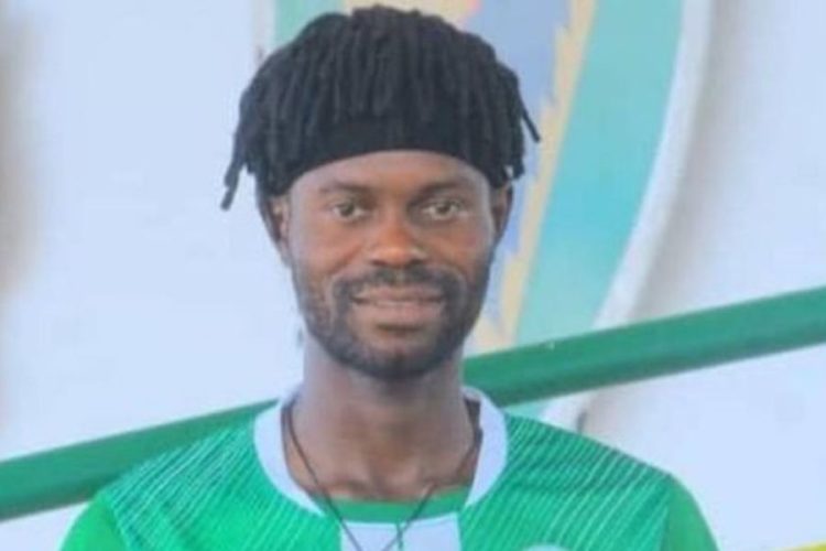 Le Togolais Ficheal Tchadjobo signe avec Oyem AC