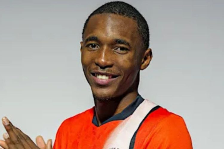 Luton Town annonce la signature de Christ Makosso