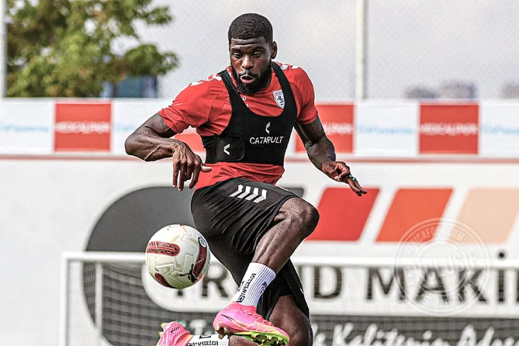 Gaëtan Laura