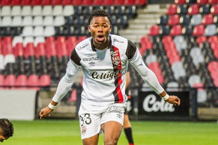 Jacques Siwe désigné Joueur du mois de novembre en Ligue 2
