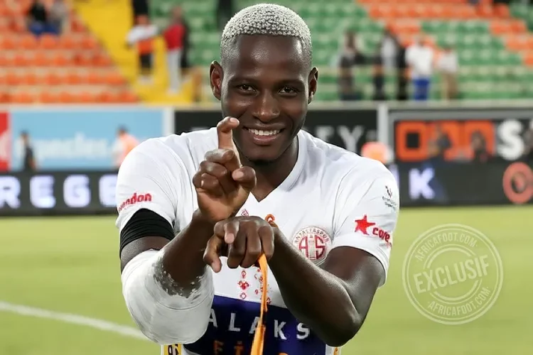 Moussa Djenepo