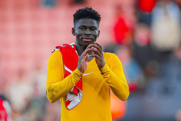 Accord trouvé, Carlos Baleba devrait signer à Manchester United