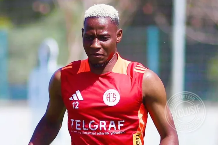 Moussa Djenepo