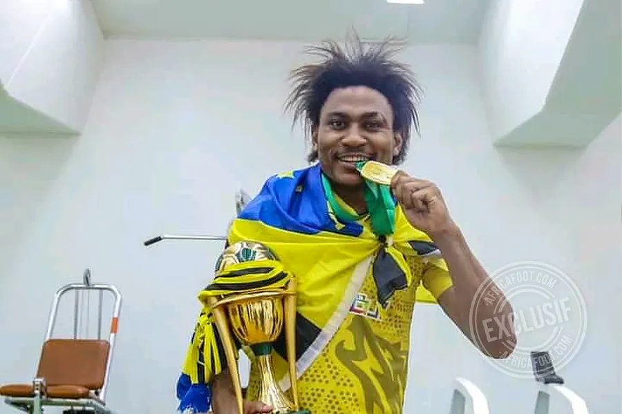 Léandre Tawamba