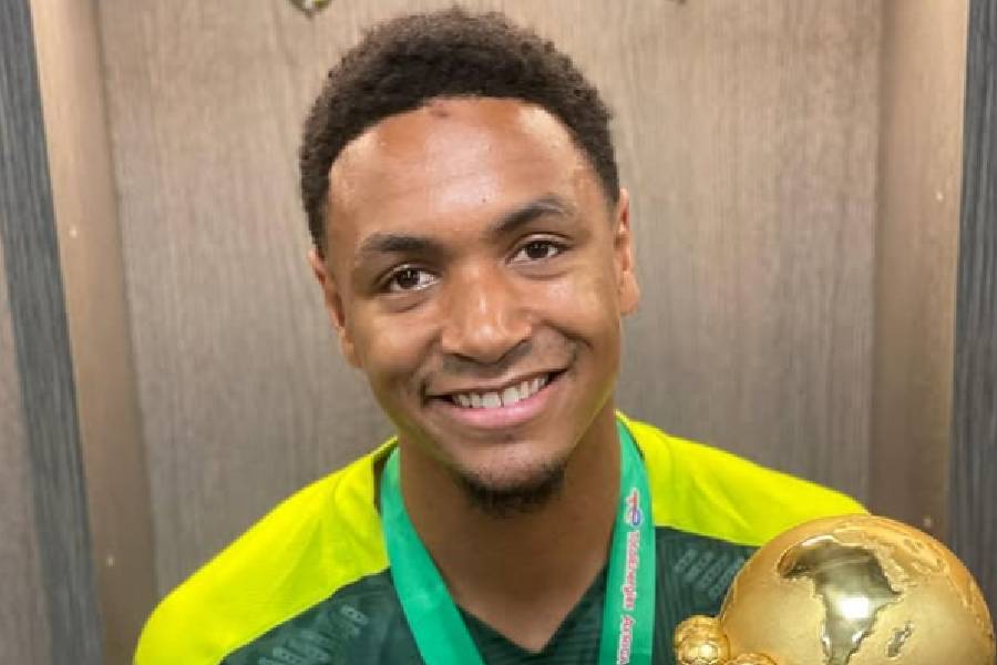 En fin de contrat en juin 2026 avec Al Arabi, l’international sénégalais Abdou Diallo serait dans le viseur de l’Olympiakos et de l’OGC Nice.