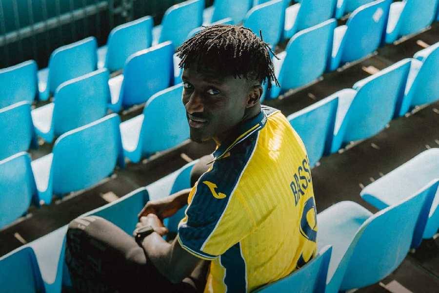 Souleymane Basse, qui évolue au poste de latéral gauche, vient de quitter les rangs du FC Valenciennes pour s'engager en faveur du FC Pau.