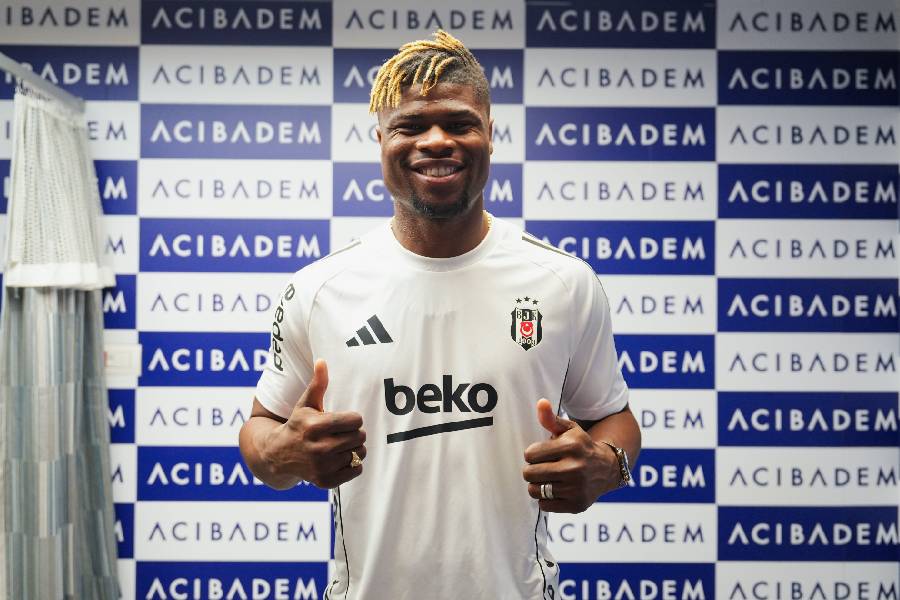 Emmanuel Agbadou s’offre un nouveau défi. Après son passage en Premier League avec Wolverhampton, le joueur rejoint le Beşiktaş JK
