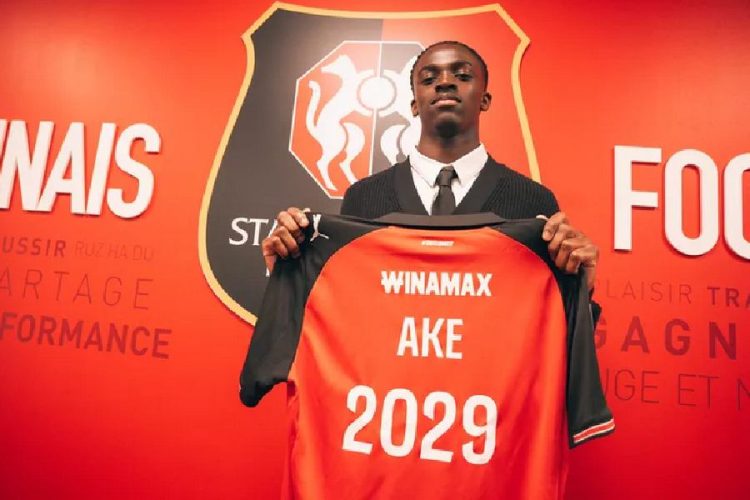 Junior Ake