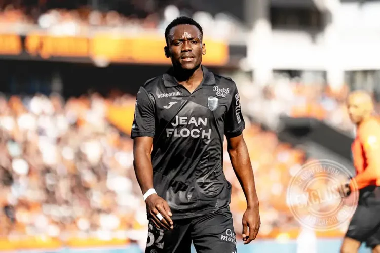 Artur Avom Ebong