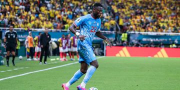 Chancel Mbemba. Page officielle de FECOFA sur Facebook