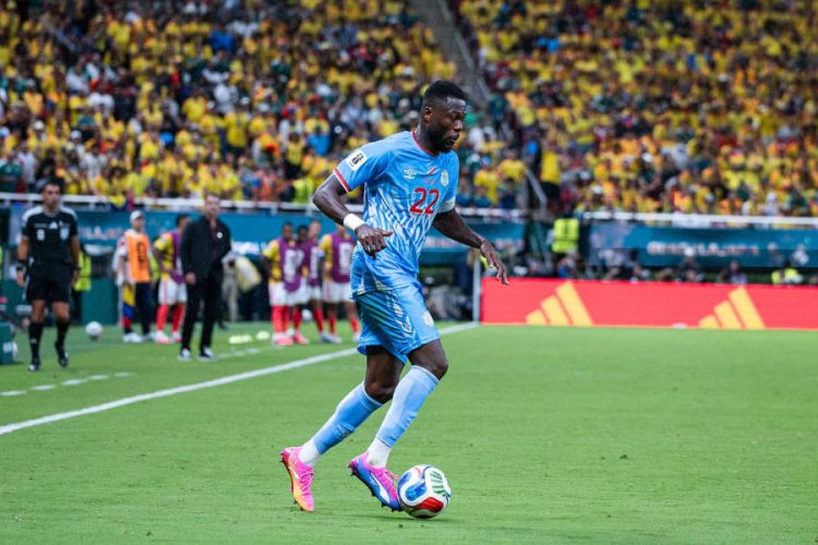 Chancel Mbemba. Page officielle de FECOFA sur Facebook