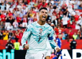 Cristiano Ronaldo. Page officielle de l'équipe du Portugal sur Facebook