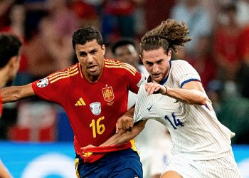 Espagne vs France. Page officielle des Bleus sur Facebook