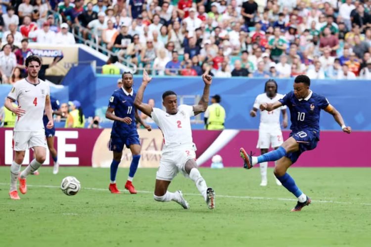 France vs Angleterre. Site officiel de la FIFA