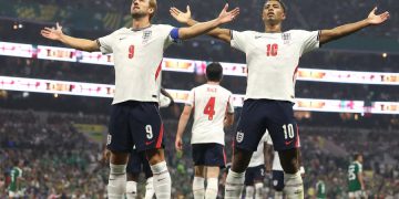 Harry Kane (9) et Jude Bellingham (10). Page officielle de l'équipe d'Angleterre sur Facebook