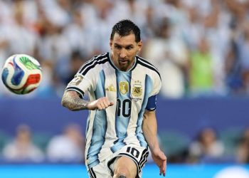 Lionel Messi. Page officielle de l'équipe d'Argentine sur Facebook