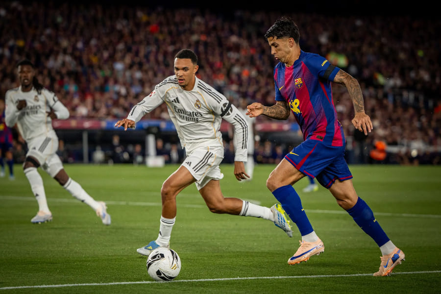 FC Barcelone vs Real Madrid. Site officiel du club catalan