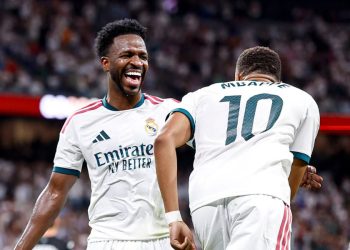 Vinicius Junior et Kylian Mbappé (10). Site officiel du Real Madrid